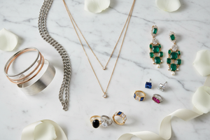 Jewelry & Accessories